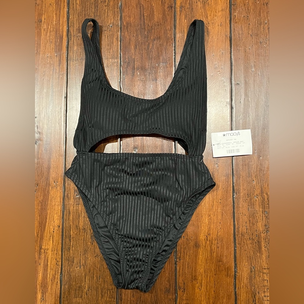 BCBG Generation Women’s Cut Out One Piece Swimsuit Black Medium New